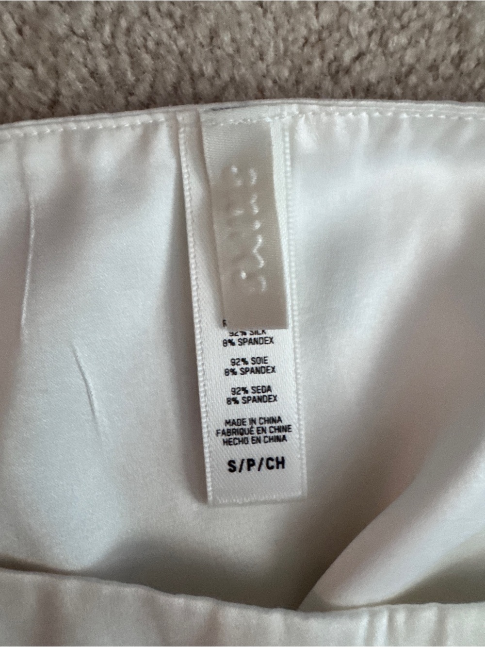 🔥🔥 SALE!!🔥🔥 Skims Silk Bridal Mini Skirt in Marble White - Picture 8 of 12